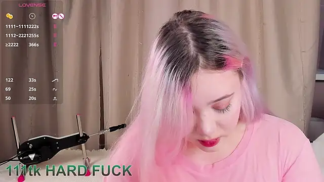   KawaiiYuki   online show from January 3, 8:43 am