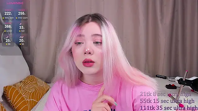   KawaiiYuki   online show from January 25, 8:53 am