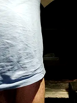 Snapshot of mikostriper chatting on November 29, 2:47 am mikostriper online show from November 29, 2:47 am