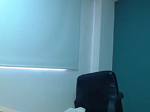 danna- roouss online show from October 5, 2:48 pm