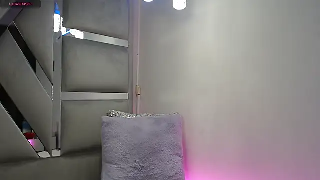 Paola Lyon  online show from March 15, 7:27 pm