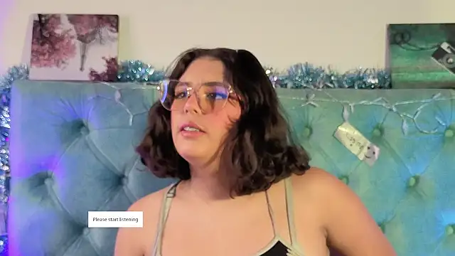 Paola Lyon  online show from January 7, 11:56 am