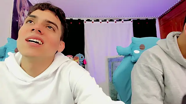 jake and joaquin online show from December 1, 11:36 pm