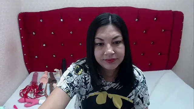 AdaFawxx online show from September 19, 4:03 am