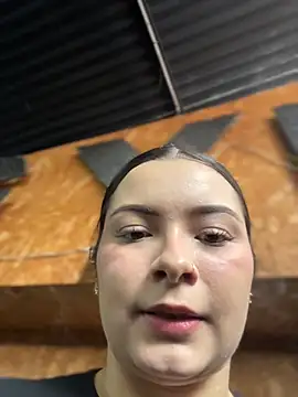 aneesa darzi online show from February 3, 10:04 pm