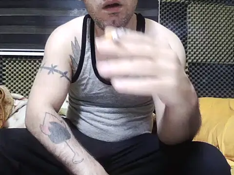 Snapshot of Arabeyes chatting on October 30, 3:52 am Arabeyes online show from October 30, 3:52 am