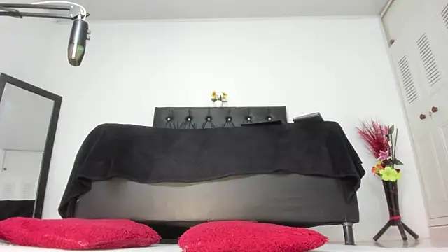 martinaclark online show from May 16, 12:29 am