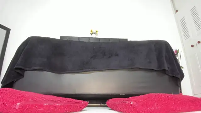 martinaclark online show from May 16, 10:36 am