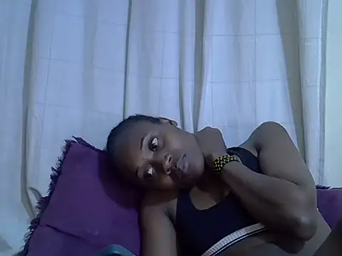 Snapshot of Tanaissa2 chatting on October 8, 11:13 pm Tanaissa2 online show from October 8, 11:13 pm