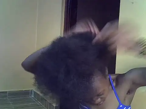 Snapshot of Tanaissa2 chatting on November 21, 6:28 pm Tanaissa2 online show from November 21, 6:28 pm