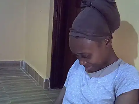 Snapshot of Tanaissa2 chatting on November 24, 11:48 pm Tanaissa2 online show from November 24, 11:48 pm