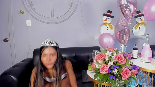 Snapshot of sofi_potter_ chatting on December 27, 7:29 am sofi potter online show from December 27, 7:29 am