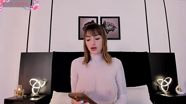 Snapshot of Doll_troy chatting on March 5, 2:13 pm Doll troy online show from March 5, 2:13 pm