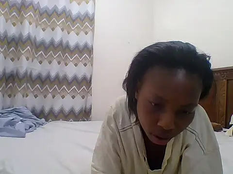 Snapshot of sexy__candyy chatting on October 9, 6:17 pm sexy candyy online show from October 9, 6:17 pm