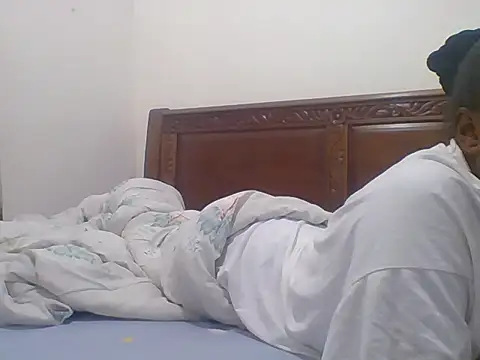 Snapshot of sexy__candyy chatting on October 28, 6:43 pm sexy candyy online show from October 28, 6:43 pm