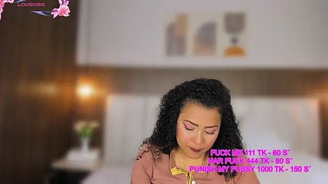 Ashleyy23x online show from June 2, 7:27 pm