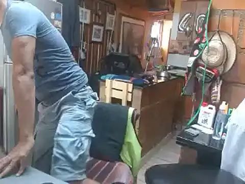 Dr Pocholate84 online show from March 1, 6:00 pm