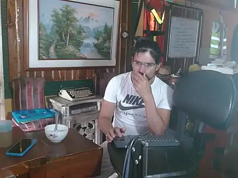 Dr Pocholate84 online show from March 24, 9:20 pm