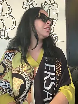 Chloe Ricci online show from December 14, 1:59 pm