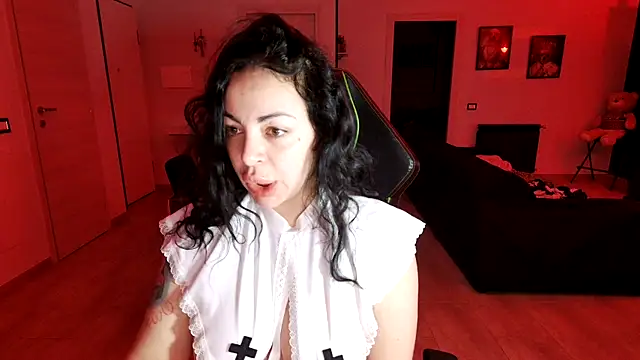 Chloe Ricci online show from March 22, 1:00 am