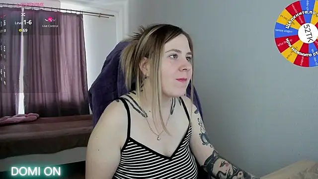 Olivia Munk online show from February 12, 9:42 am