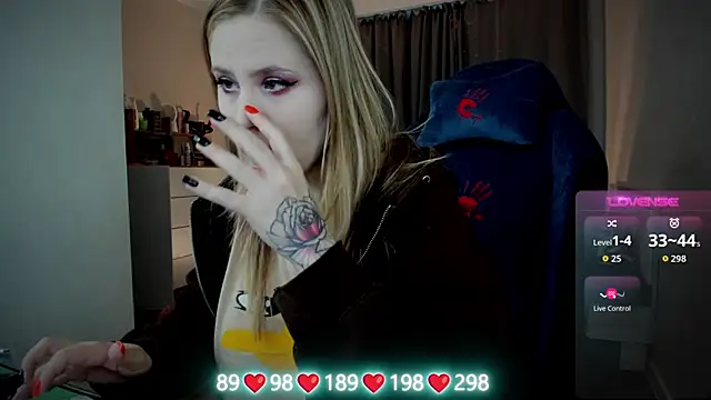 Olivia Munk online show from September 28, 5:02 am