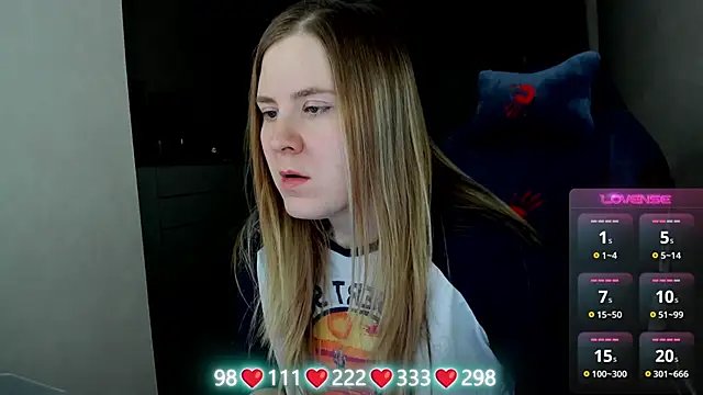 Olivia Munk online show from March 10, 4:06 am