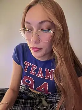 MichelleFerry  online show from February 6, 3:06 am