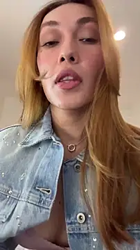 MichelleFerry  online show from November 10, 2:10 am