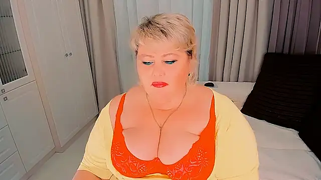 BIGTITSBBW online show from December 9, 9:26 pm