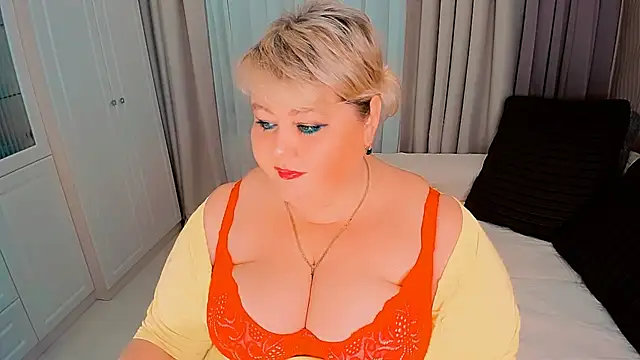 BIGTITSBBW online show from December 10, 7:00 pm