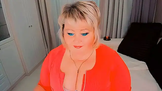 BIGTITSBBW online show from January 1, 12:43 am