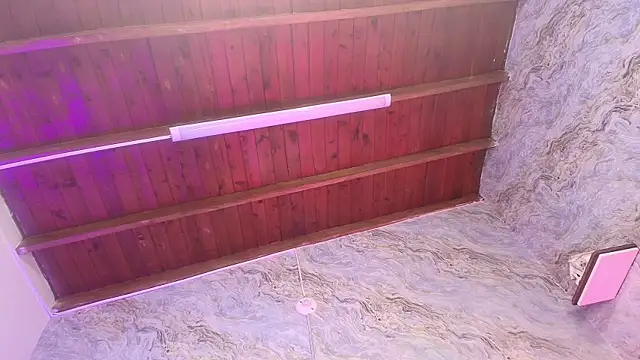 jones maddy  online show from October 30, 12:06 pm