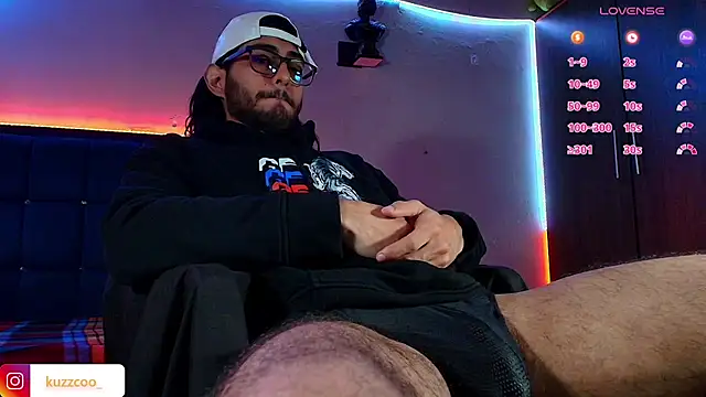 kuzzcoo online show from February 6, 1:47 pm