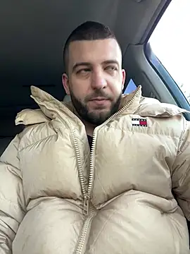 ElChapoGuzman95 online show from February 9, 6:33 am
