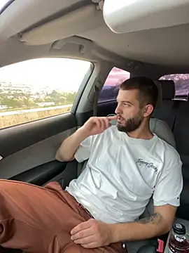 ElChapoGuzman95 online show from October 10, 4:55 am