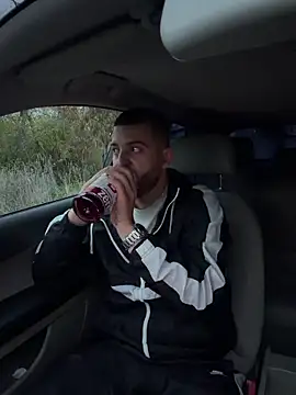 ElChapoGuzman95 online show from October 24, 4:53 am