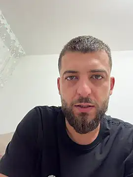 ElChapoGuzman95 online show from January 6, 6:50 am