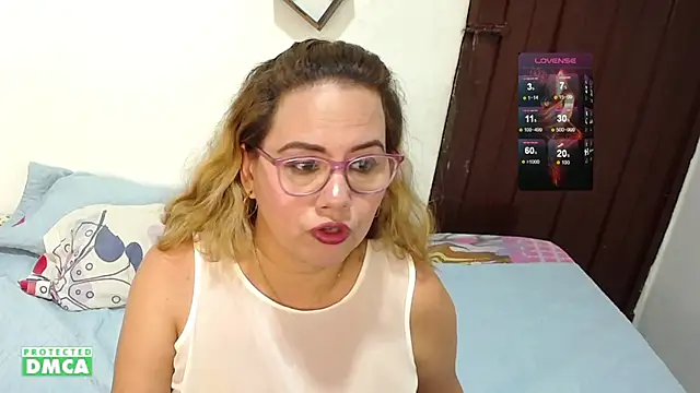 danielapalmer  online show from March 5, 5:08 pm