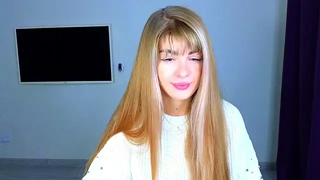 Snapshot of _comefeelme_ chatting on October 24, 1:57 am comefeelme online show from October 24, 1:57 am