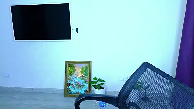 Snapshot of _comefeelme_ chatting on October 27, 5:28 pm comefeelme online show from October 27, 5:28 pm