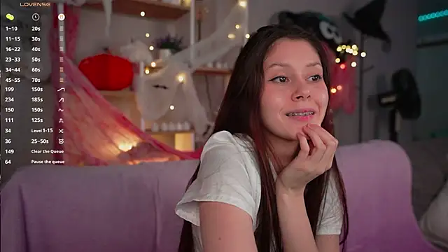 Snapshot of Melissa_shawty_ chatting on October 31, 1:56 pm Melissa shawty  online show from October 31, 1:56 pm