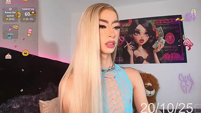 Snapshot of NahiaFox chatting on October 20, 1:22 pm NahiaFox online show from October 20, 1:22 pm
