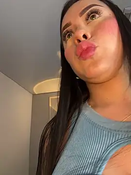 Miss blue69 online show from December 18, 1:44 am