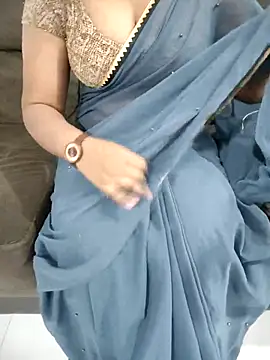 Snapshot of Mounika25 chatting on February 4, 5:19 pm Mounika25 online show from February 4, 5:19 pm