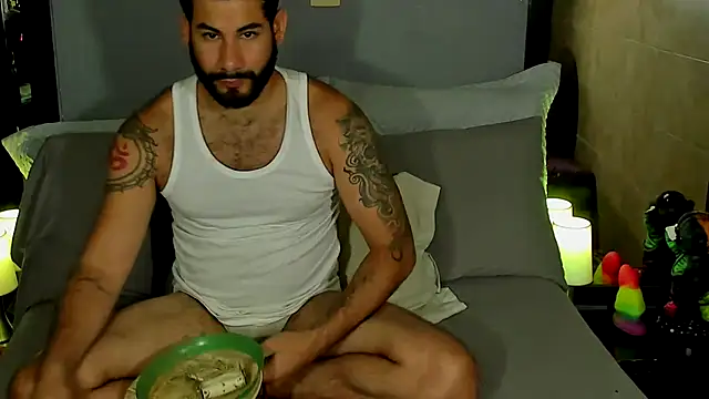Snapshot of Prometeo-grizzly chatting on January 31, 11:13 am Prometeo-grizzly online show from January 31, 11:13 am