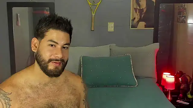 Snapshot of Prometeo-grizzly chatting on February 23, 1:10 pm Prometeo-grizzly online show from February 23, 1:10 pm