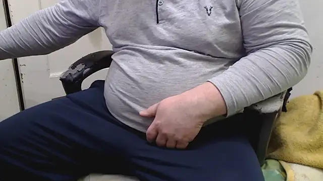 Snapshot of tipko123 chatting on January 12, 6:59 pm tipko123 online show from January 12, 6:59 pm