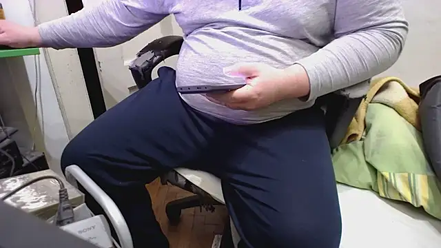 Snapshot of tipko123 chatting on January 21, 7:06 pm tipko123 online show from January 21, 7:06 pm