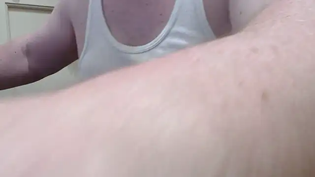 Snapshot of tipko123 chatting on January 30, 8:31 pm tipko123 online show from January 30, 8:31 pm